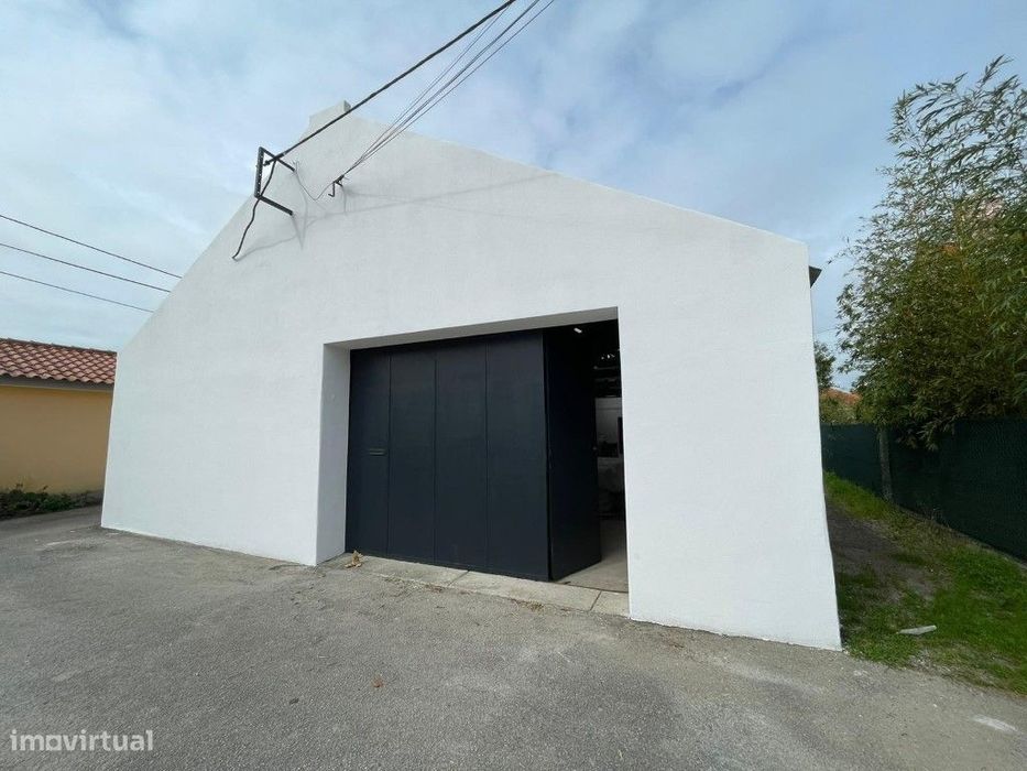 Armazém Para Arrendamento - Monte!