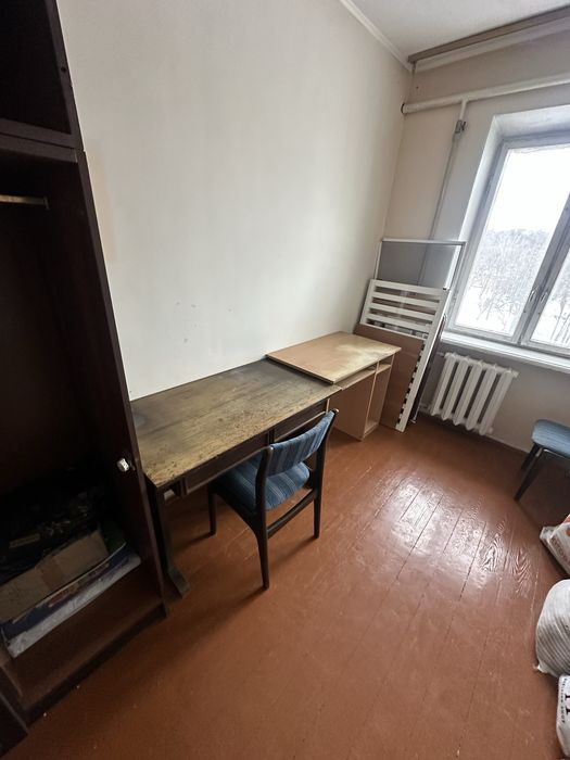 Письменый стол даром