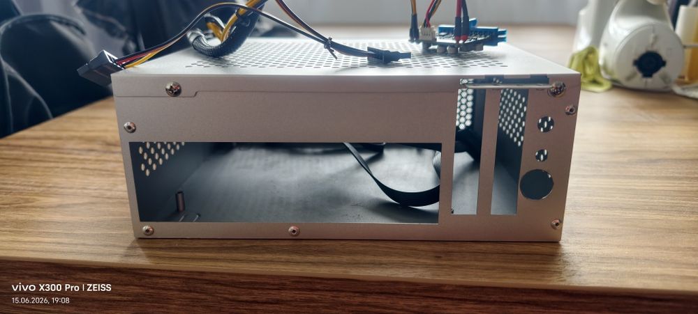 Obudowa Mini ITX 187x228x89 mm + Pico PSU 300W Gratis