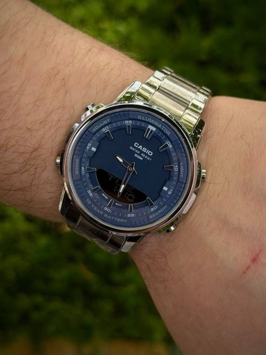 Чоловічий годиник Casio AMW-880