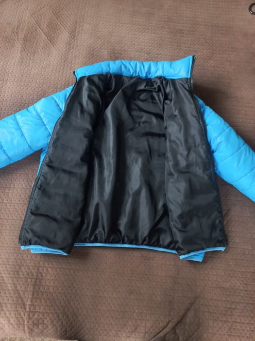 Куртка демісезонна жіноча.