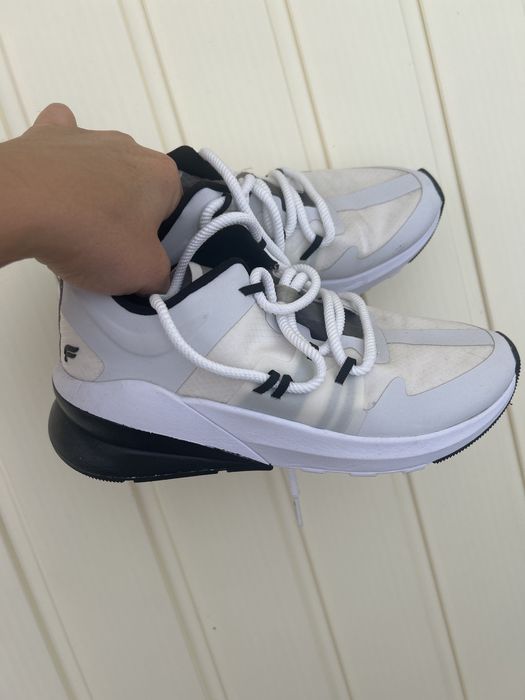 Кроссовки для спорта  бега женские 36,5/37 размер