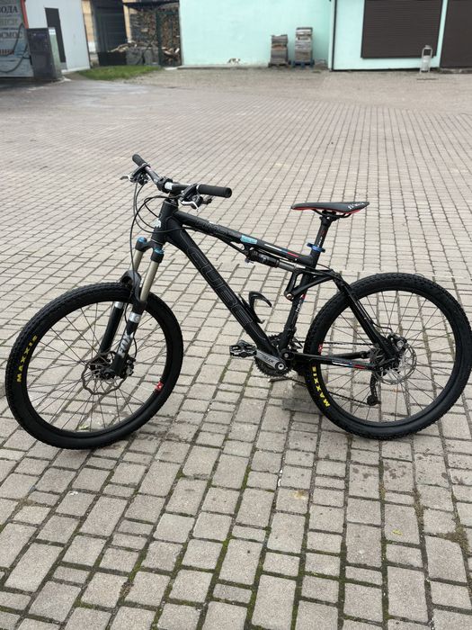 Продам 2 підвіс cube