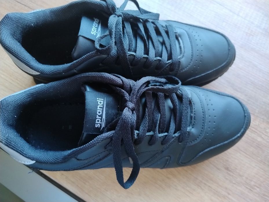 Buty damskie sportowe Sprandi