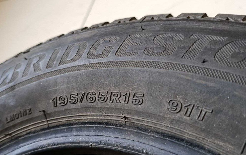 Пара шин б/у 195/65R15 91T Bridgestone Blizzak LM001 EVO