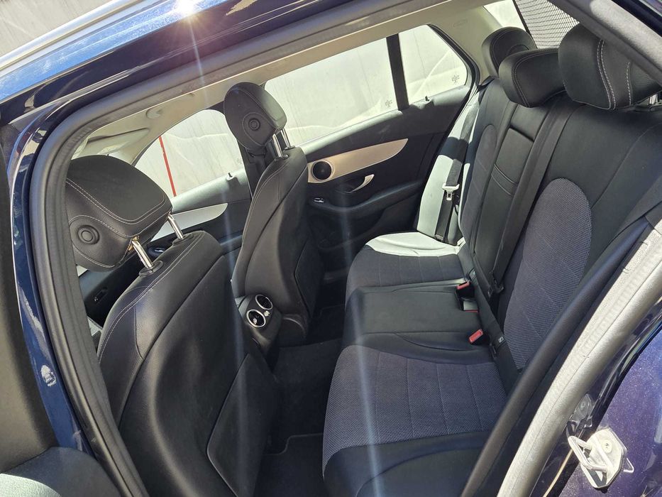 Mercedes-Benz C 220 — fotografia 8