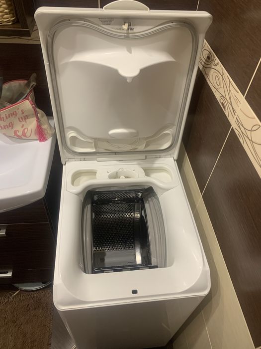 Пральна машинка zanussi