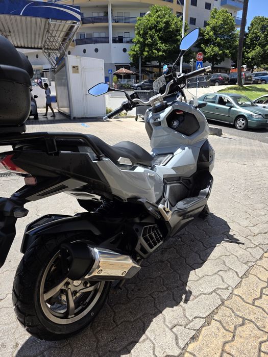 Scooter Sym ADX 125