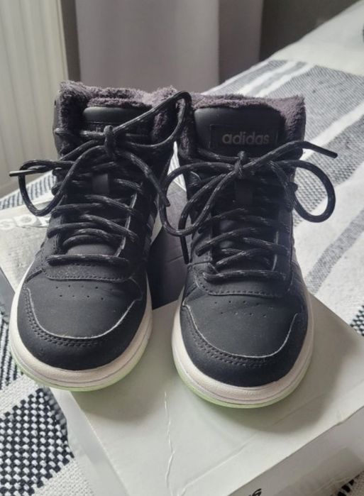 Chłopięce buciki adidas jesienne 29