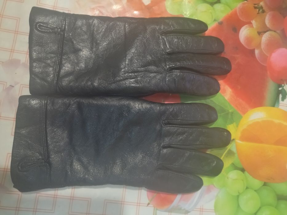 Женские кожаные перчатки