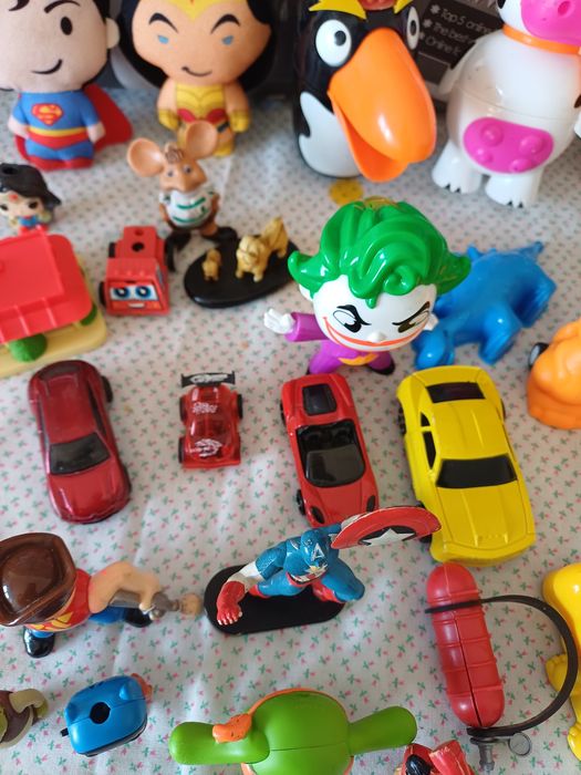 Vários brinquedos por 1 euro