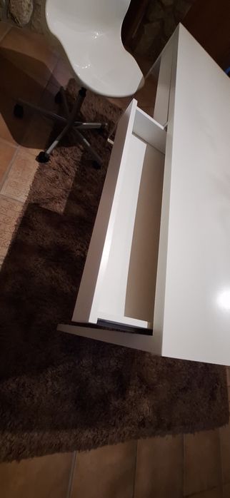 Secretária com cadeira