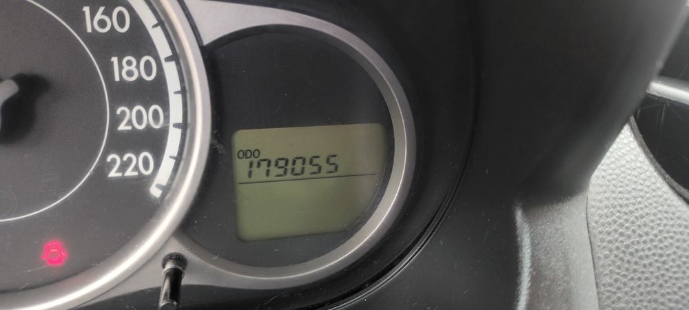 Mazda 2 benzyna+LPG 2009 rok