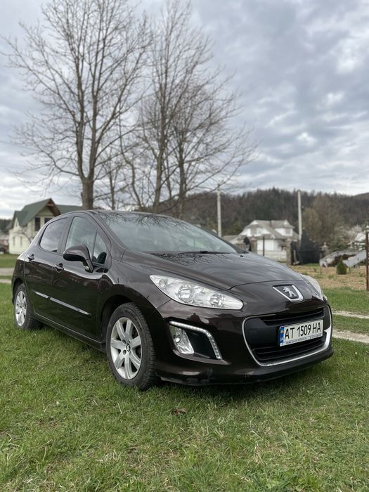 Peugeot 308 2011 р рейстал