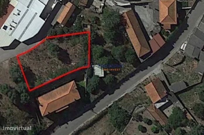Rustic Land Plot of 580 m² in Maceira