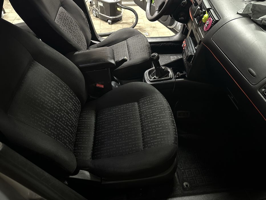 Продам      гольф             4