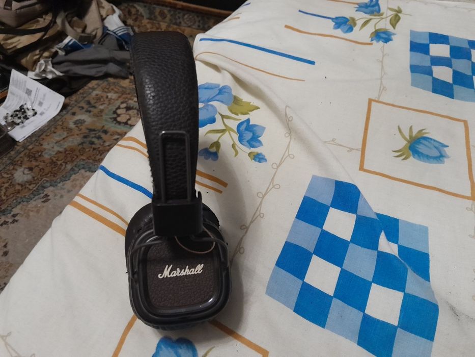 Наушники Marshall