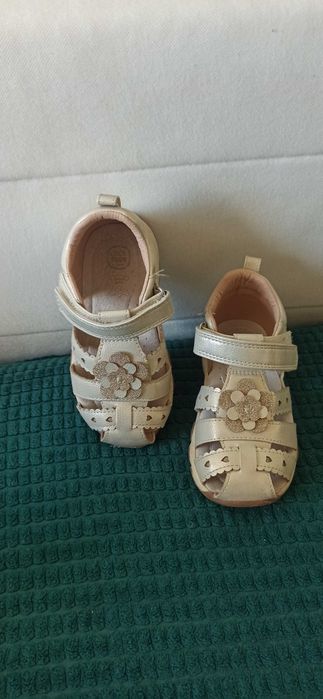 Sandra dziecięce 24 r