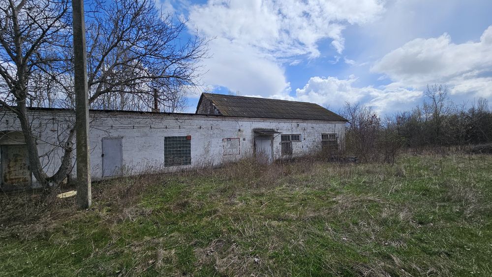 Продам нежитлове приміщення Сонячне