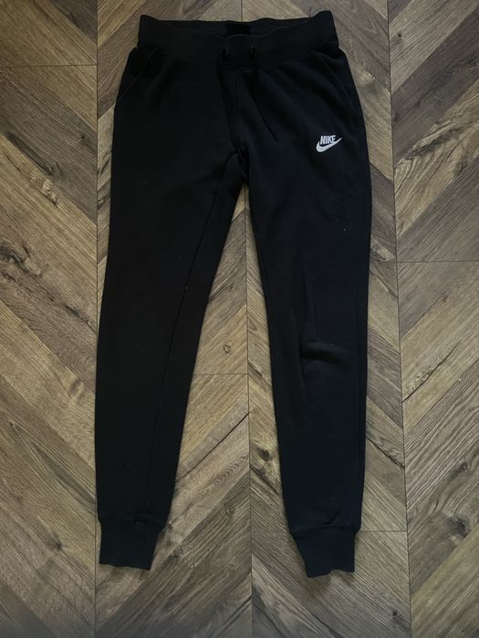 спортивні штани жіночі nike
