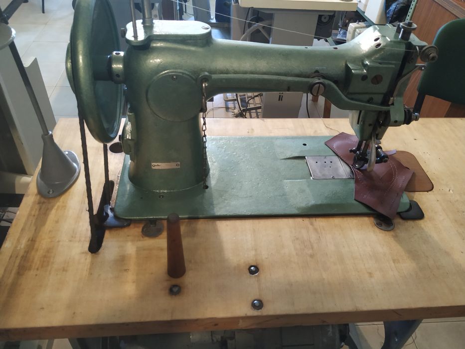 Máquina de costura adler coser extra grosso cabedal lonas  sintos e ou