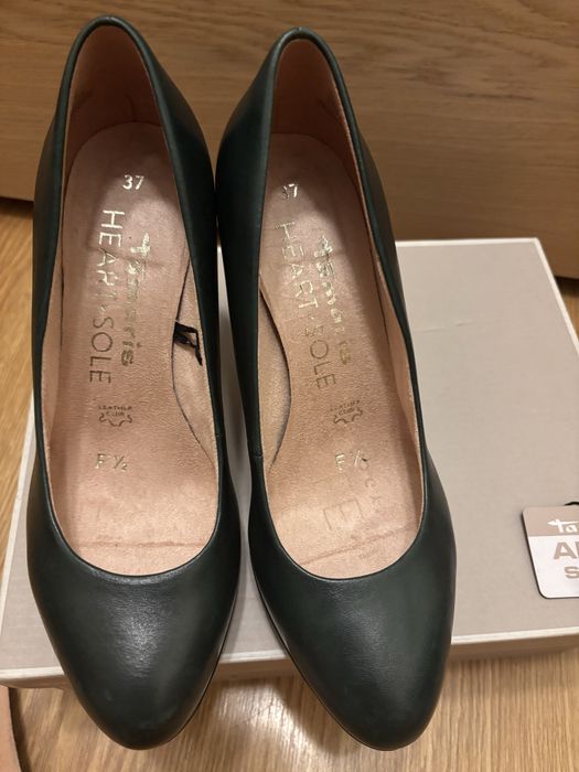 Piękne czółenka Tamaris r.38 nowe