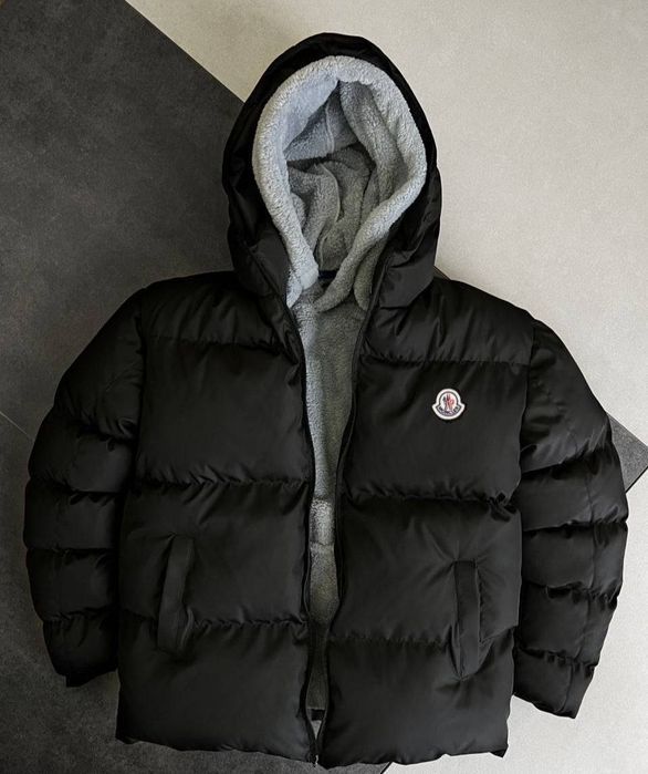 ЦІНА БУЛА 3000!Женский зимний пуховик Moncler ,черная куртка зимняя