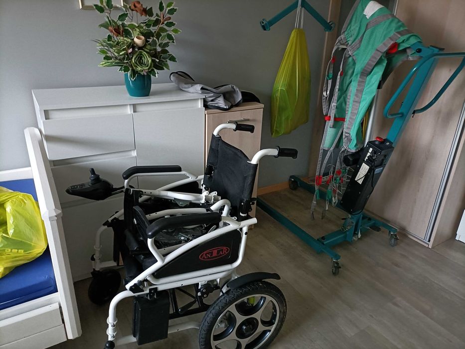 Wózek elektryczny inwalidzki