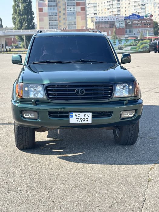 Toyota Land Cruiser 100