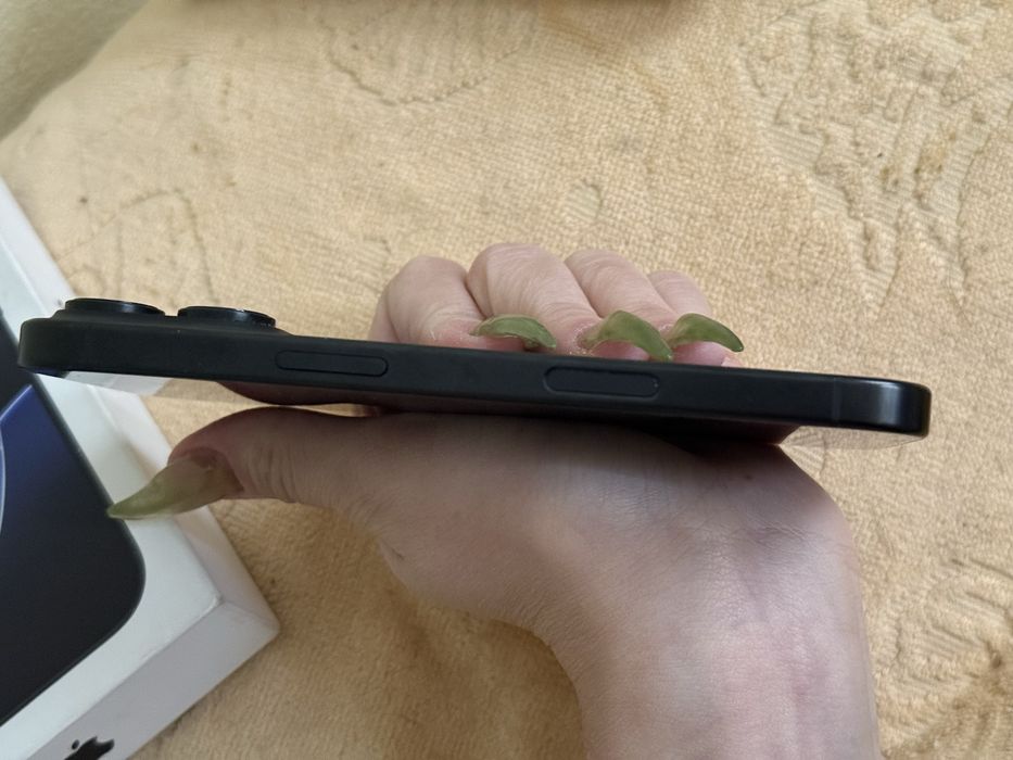 Iphone 16 pro 128 ! Продаю свой телефон !