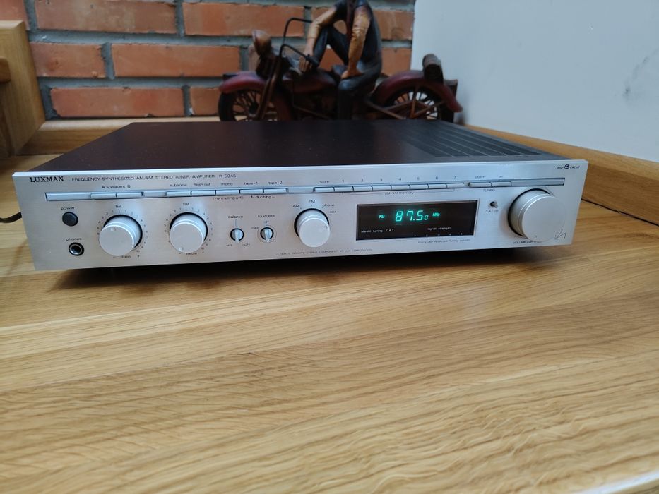 Amplituner Luxman R5045