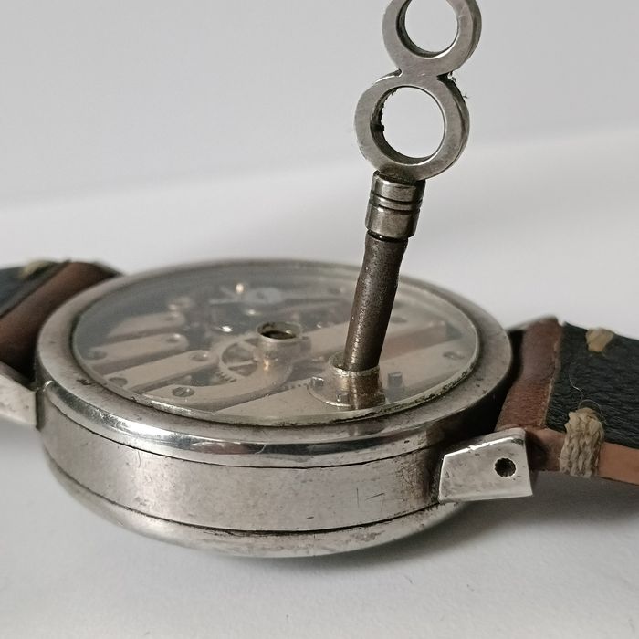 Patek Philipe & Co. Koperta ze srebra. Pasówka.