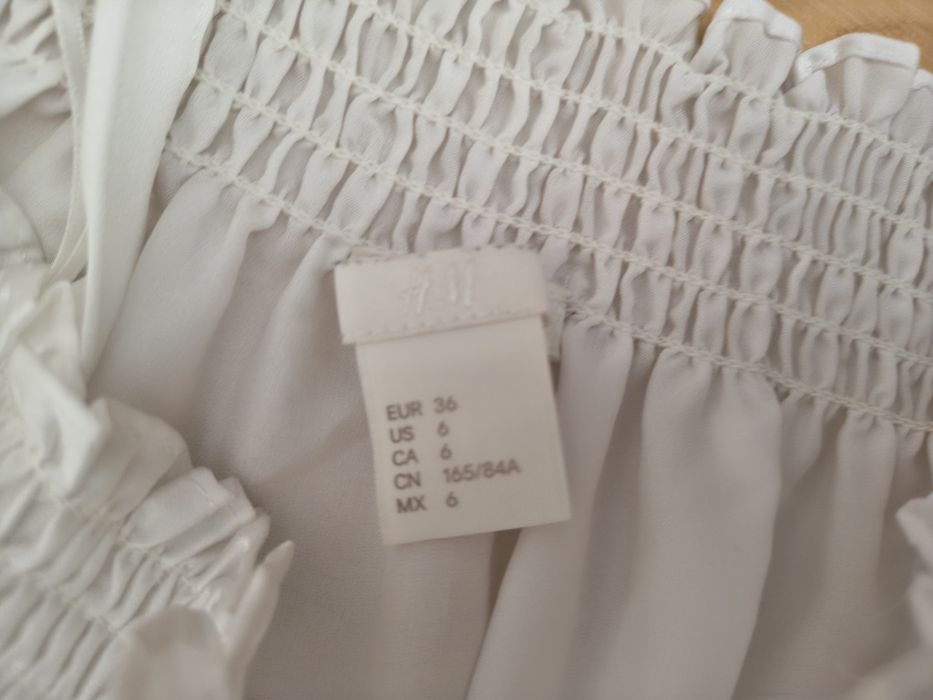 Delikatna satynowa sukienka na biust XS -M