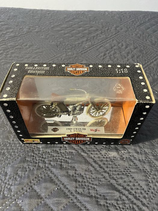 Maisto Harley Davidson 1:18 1909 twin 5d