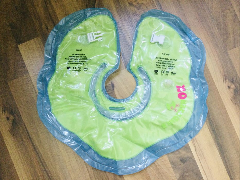 Комірець для купання малюків