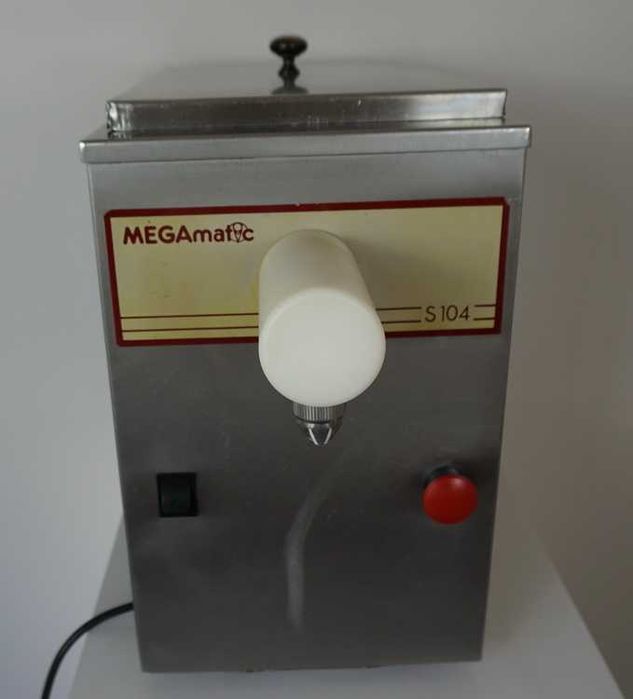 Automat do bitej śmietany śmietaniarka Megamatic S104 4L 36%    a-137