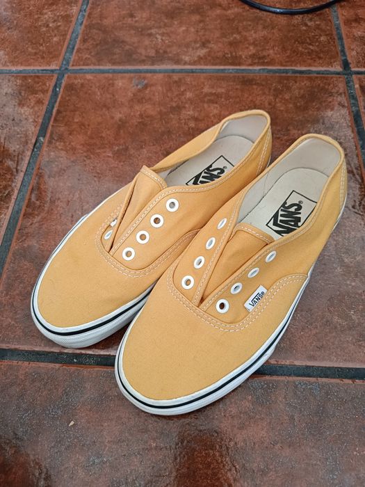 tennis Vans amarelo torrado  tam 38