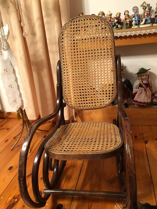 Fotel bujany dziecięcy