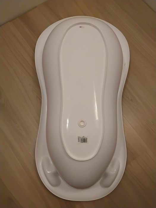 Stojak z wanienką