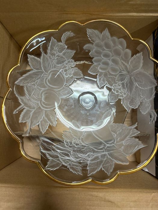 Fruteira ou saladeira em Cristal japonês