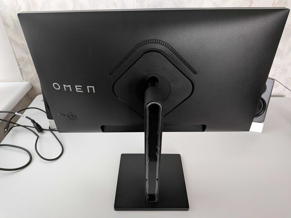 Монітор HP 23.8" OMEN 24 (780D9E9) пошкоджена матриця