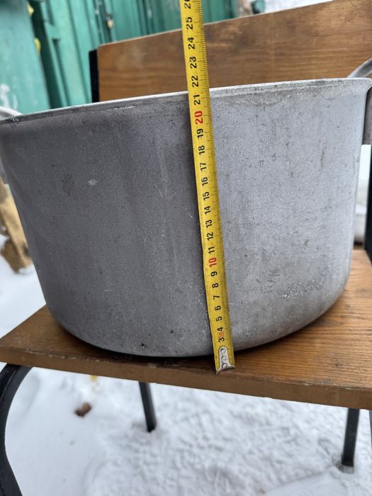 Каструля чавунна груба на 20л без крышки