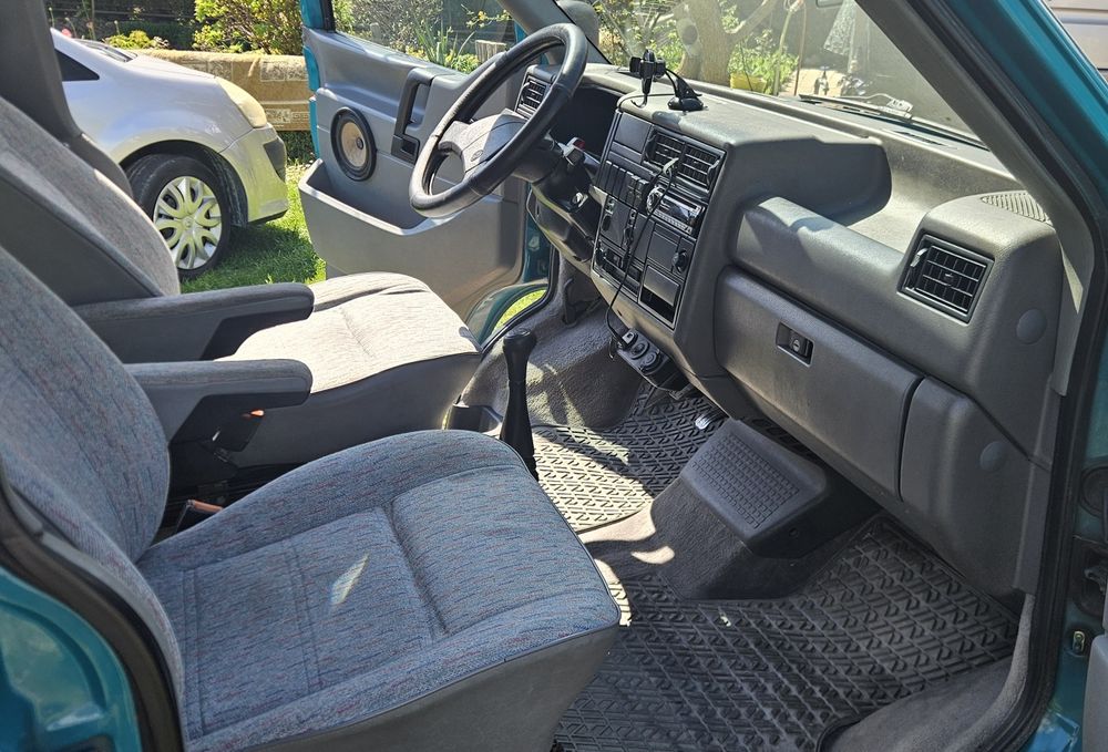 Volkswagen T4 Caravelle 1991 photo 5