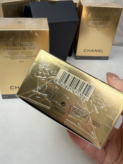 Тональний крем сиворотка Chanel Sublimage B10 В20