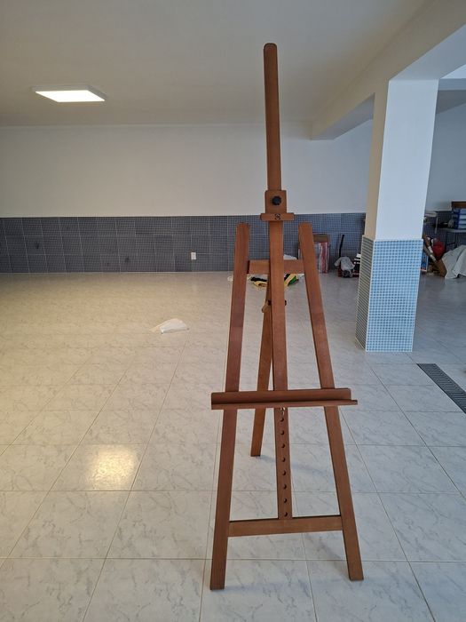 Cavalete Talens como Novo