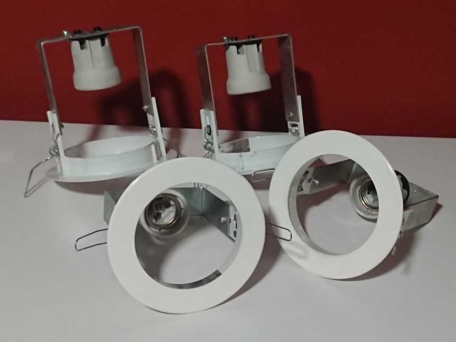 Conjunto de 4 focos de encastrar (circulares)
