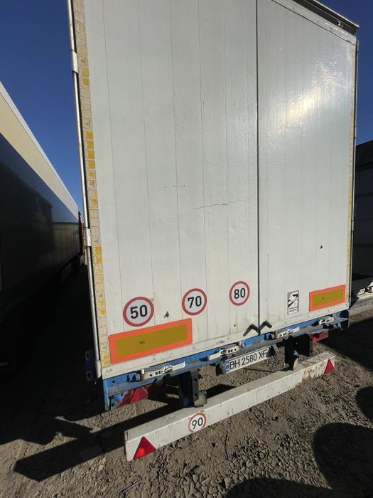 Напівпричіп тентований Fruehauf TX 34CS