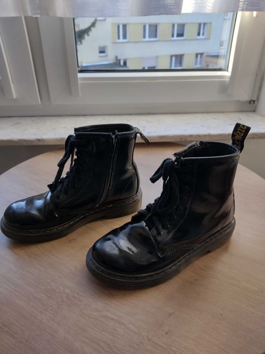 Buty dziecięce Dr. Martens r. 33 czarne 1460J