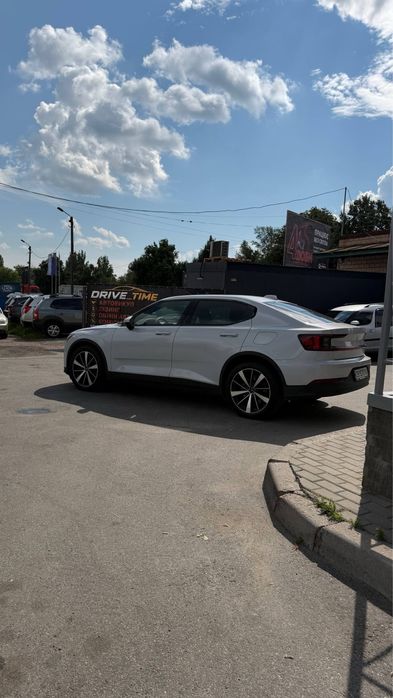 Продам сучасний та стильний електромобіль Volvo Polestar 2021 року