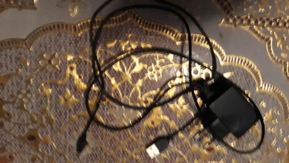 Кабель , подзарядки, новая подставка для плазмы.